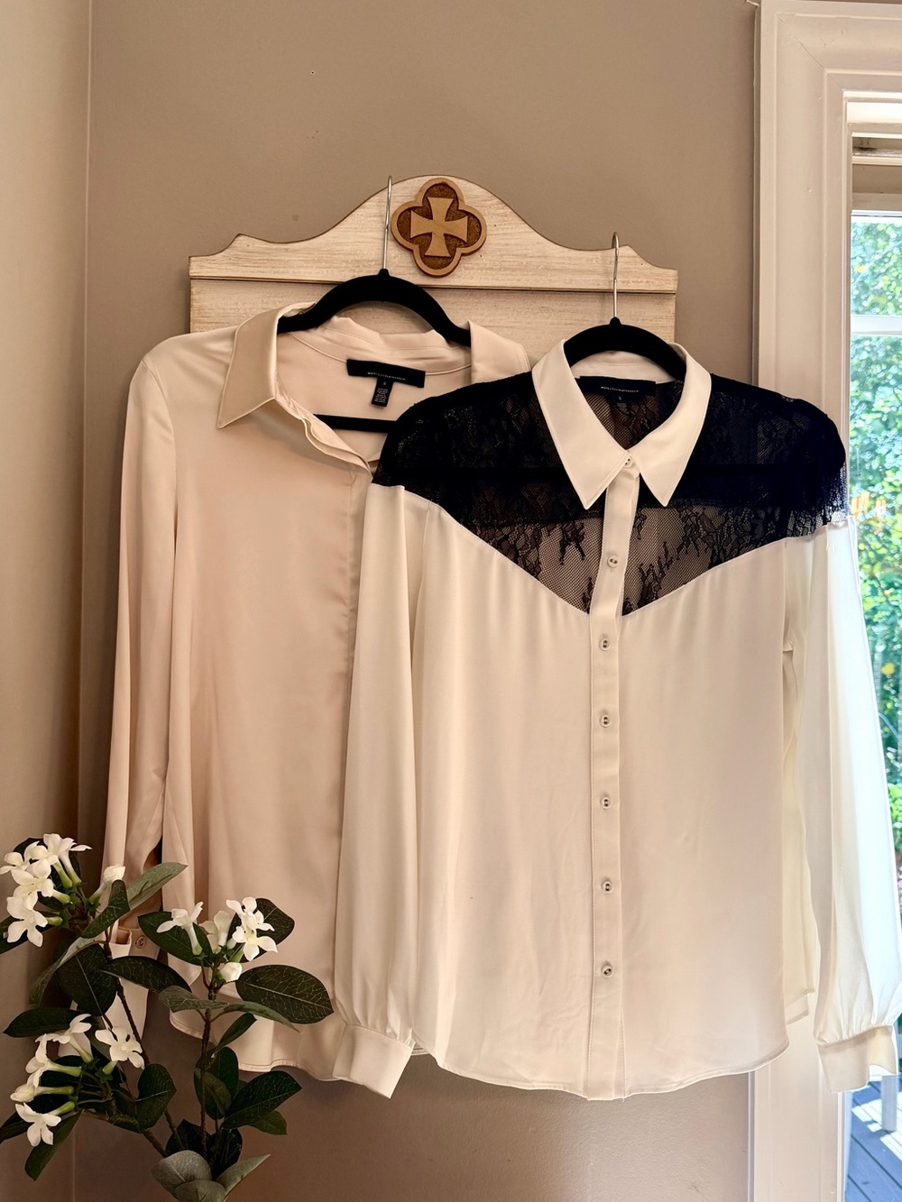 White House Black Market 2 Piece Neutral Long Sleeve Blouse Set Lace Off White S